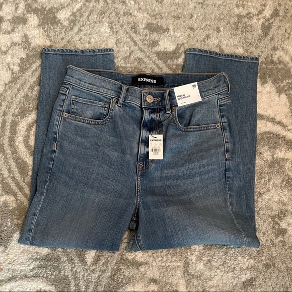 Express Super High Rise Mom Jeans - Picture 2 of 7